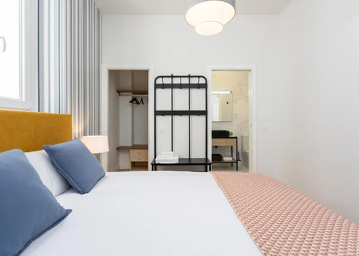 Pleasant Apartment In Malaga Center 2º